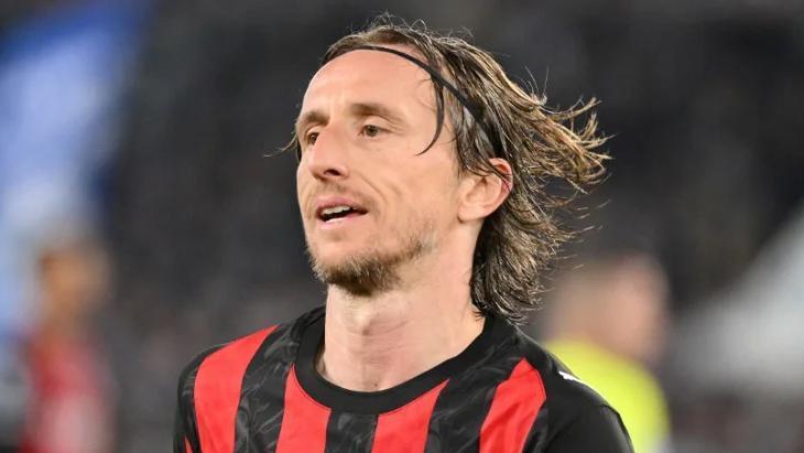 Milandan luka modric karari resmen aciklandi PhIQBpJ8